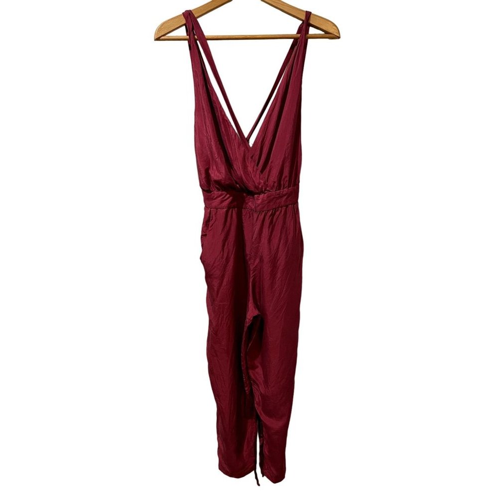 FREE PEOPLE SHINY RED BURGUNDY‎ V Neck Sleeveless JUMPSUIT WAIST TIE WOMANS 6 N1